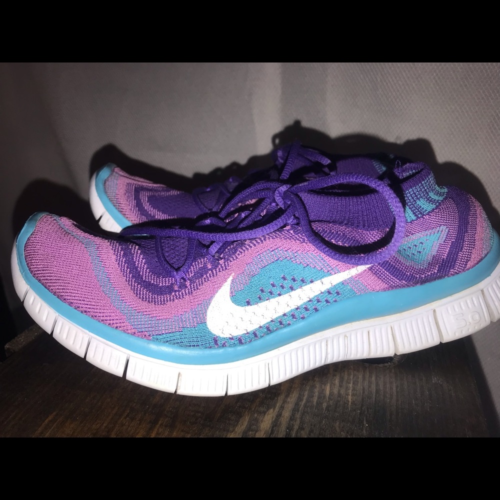 Women’s Nike Free Flyknit+ Running Shoe, size 8 in atomic purple and turquoise
